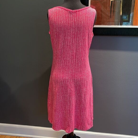 fresh produce pink/white print a-line v neck sleeveless midi. Neckline detail. - Picture 4 of 6
